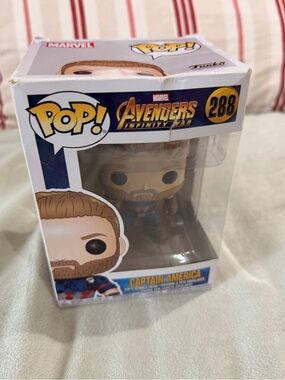 Funko Pop! Avengers Infinity War #288 Captain America - Blue, Red, White